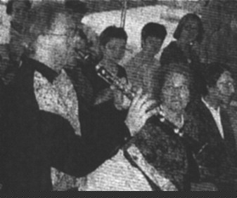 Klezmer-Musik brachte die Zuhoererschaft in Verzueckung. Im Foyer von St. Johann fand ein 

gelungenes Konzert statt.